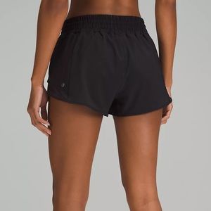 Lululemon Hotty Hot High-Rise Lined Short 2.5"
